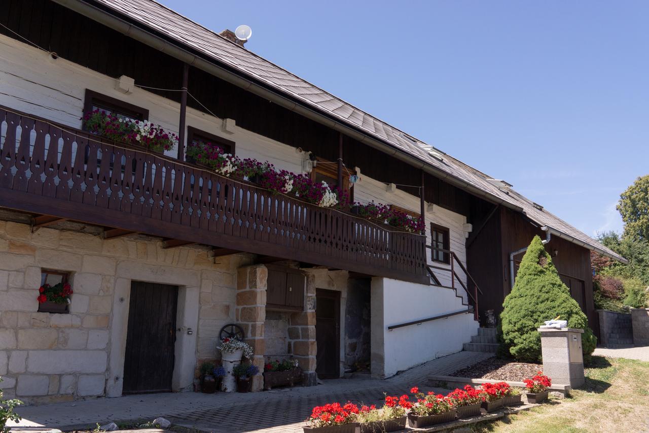 Roubenka Doubravice Villa Hrubá Skála Bagian luar foto